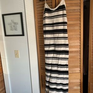 Freshman 1996 crochet Black and cream Striped form fitted Dress sz M